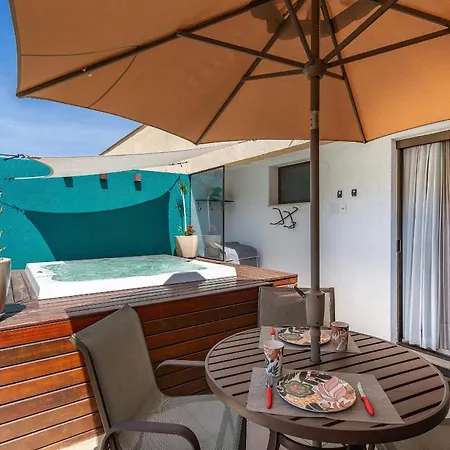 Jacuzzi Privativa Cobertura No Coracao De Itaipava Apartment Petropolis  Exterior photo
